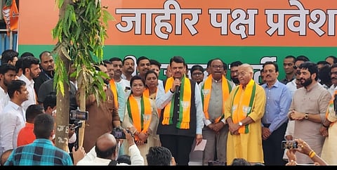 मुंबई : राष्ट्रवादीच्या देवगाव गटातील जिल्हा परिषद सदस्या अमृता पवार यांचा उपमुख्यमंत्री देवेंद्र फडणवीस यांच्या उपस्थितीत मुंबई येथे झालेला भाजप प्रवेश.