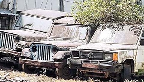 देशभरातील १ कोटींहून अधिक वाहने भंगारात निघणार; केंद्र सरकारचा मोठा निर्णय