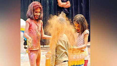 सांगली : शहरासह जिल्ह्यात सप्तरंगांची बरसात