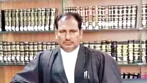 ‘या’ माणसाजवळ आहेत 68 पेक्षाही अधिक पदव्या!