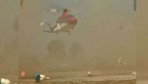 BS Yediyurappa: कर्नाटकचे माजी मुख्यमंत्री येडियुरप्पा बालंबाल बचावले, हेलिकॉप्टर लँडिंगवेळी अडथळा