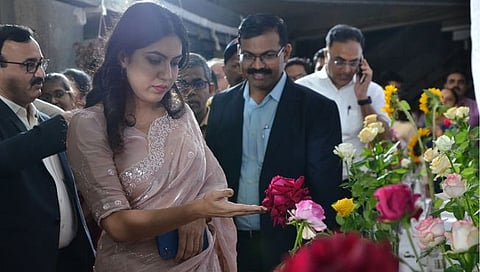 नाशिक : मनपाच्या पुष्पोत्सवाचे उद्घाटन, उद्यापर्यंत दरवळ