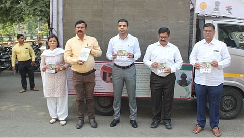 Dhule : शासनाच्या विविध योजनांचा धुळे जिल्ह्यात चित्ररथाद्वारे जागर