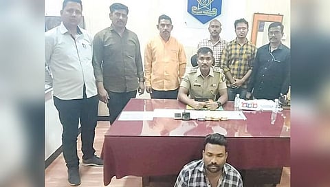 Jalgaon : रातोरात श्रीमंतीचा हव्यास ; हमालाने घरातच छापल्या नकली नोटा