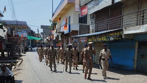 जळगाव : गुलाबराव पाटील यांच्या गावात संचारबंदी लागू, असं काय घडलं…?