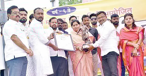 काष्टी : किल्ले धर्मवीर गडावर बलिदान स्फूर्तीदिन