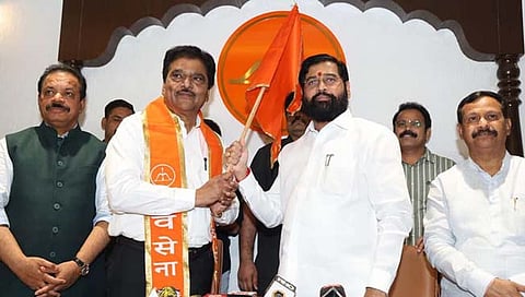 माजी आरोग्य मंत्री डॉ. दीपक सावंत यांचा शिंदे गटात प्रवेश