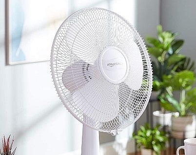 पिंपरी : उन्हाळ्यातील वाढत्या उकाड्यावर फॅनचा गारवा