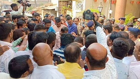 मुश्रीफांच्या घरावर ईडीचा छापा, कार्यकर्ते आक्रमक; अधिकारी म्हणाले…