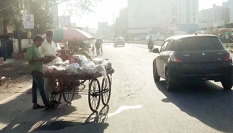 हिंजवडी : आयटीनगरी सापडली अतिक्रमणाच्या विळख्यात