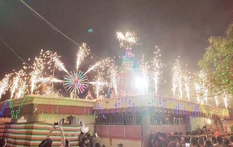 मढी : उटणे लेपण विधी रंगला 12 तास; ‘बडे बाबा की जय’घोषाने परिसर दुमदुमला