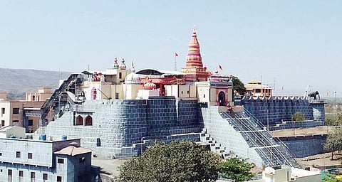 मढी देवस्थानच्या वेबसाईटमध्ये छेडछाड ! मढी देवस्थानच्या वेबसाईटवर ‘सीईओ’ पवारांकडून बदल