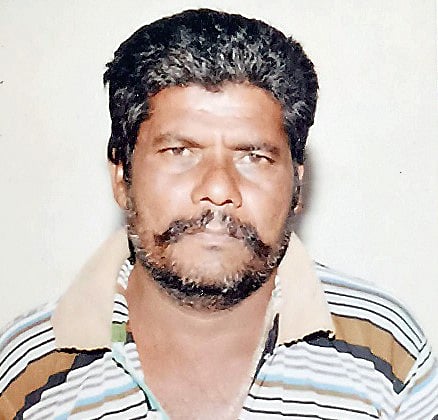 टाकळीभान : अंगावर वीज पडून शेतकर्यासह गाय ठार