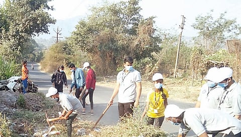 खडकवासला : युवकांना ग्रामीण विकासाचे धडे