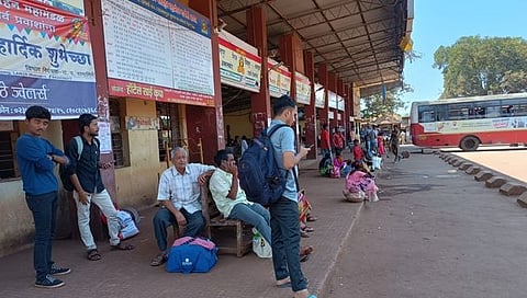 एसटी बसेस खेड सभेसाठी; प्रवाशांची मात्र गैरसोई