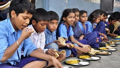 विद्यार्थ्यांना मिळणार आहाराची नवीन चव; खिचडीपासून होणार सुटका