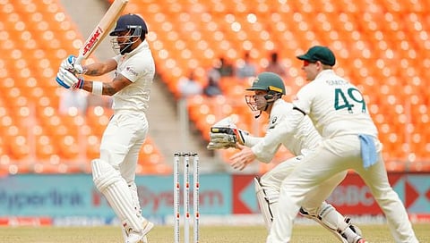 INDvsAUS Test : ‘विराट’ खेळीने अहमदाबाद कसोटीवर भारताची मजबूत पकड, ऑस्ट्रेलिया ८८ धावांनी पिछाडीवर