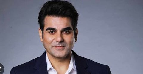 लगेच कोणाबद्दल मत नोंदवणे चुकीचे