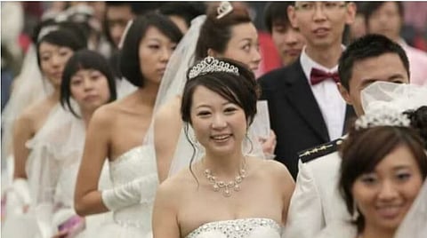 लोकसंख्या वाढीसाठी चीनची धडपड! अविवाहित मातांनाही मिळणार सरकारी योजनांचा लाभ!