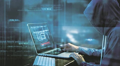 Cyber fraud : तब्बल 439 एटीएम कार्ड क्लोन करून बँकेला कोटींचा गंडा
