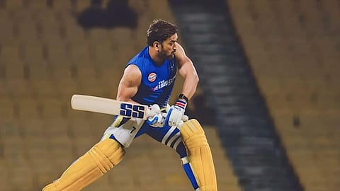 MS Dhoni Muscular Body : धोनीचा ‘बाहुबली’ अवतार! ‘मस्क्युलर बॉडी’ पाहून चाहते थक्क