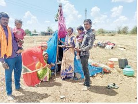 त्यांचा गुढीपाडवा मात्र उन्हातच !