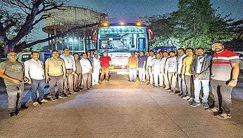 नाशिक : राजस्थान अभ्यास दौर्यात सहभागी झालेले जिल्हा परिषदेचे अधिकारी व कर्मचारी.