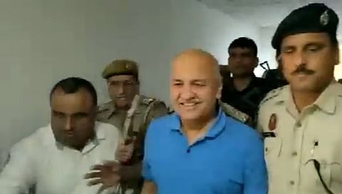 Manish Sisodia : मनीष सिसोदिया यांना न्यायालयासमोर हजर करण्यात आले…live Updates…