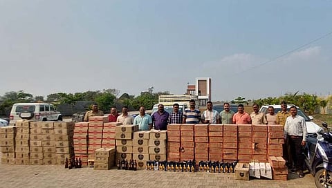 नंदुरबार: ८ वर्षापासून फरार असलेल्या मद्यतस्करास अटक; ३० लाखांचा मुद्देमाल जप्त