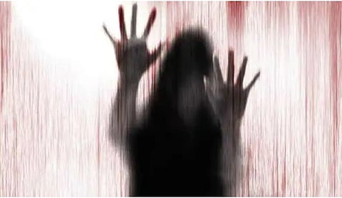 धक्कादायक ! शरीरसंबंधास नकार दिल्याने त्याने केलं असं काही..