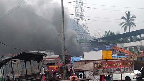 शिळफाटा चौकात अग्नितांडव