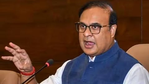 शरद पवार-गौतम अदानी भेटीवरून आसामच्या मुख्यमंत्र्यांचे राहुल गांधींना आव्हान