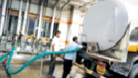 सांगली : ‘कृष्णा-वारणा’काठचे दूध लयभारी; ब्रॅण्ड नसल्याने दरात मात्र ‘लास्ट नंबरी