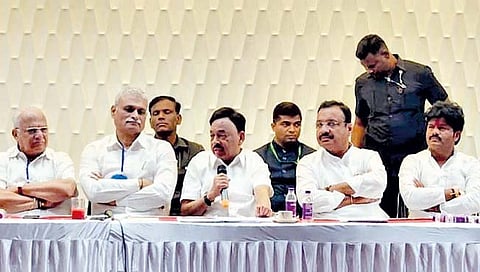 शरद पवार राजकीय भूकंप करणार नाहीत : नारायण राणे