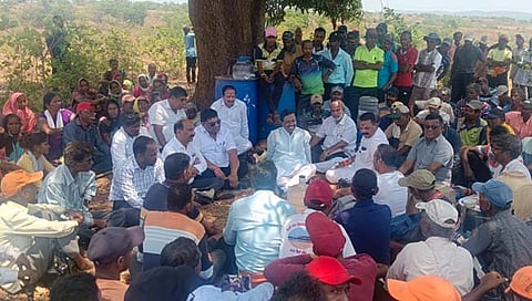 बारसू प्रकल्पग्रस्तांविरोधात शासनाची दडपशाही सुरू : विनायक राऊत