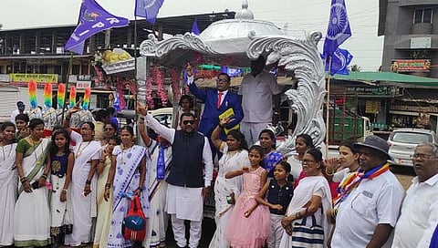 रत्नागिरी : डॉ. बाबासाहेब आंबडेकर यांच्या जयंतीनिमित्त रथयात्रा