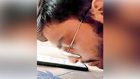 हात-पाय निकामी, नाकाने चालवतो मोबाईल, लॅपटॉप; सरकारी नोकरीच्या 3 ऑफर ..पण उद्दिष्ट यूपीएससीचे