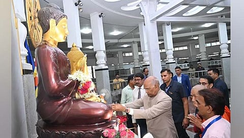 नागपूर : माजी राष्ट्रपती रामनाथ कोविंद यांची दीक्षाभूमीला भेट