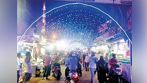 बेळगाव : ‘रमजान ईद’ची लगबग, मुस्लिम बांधवांचा खरेदीकडे कल