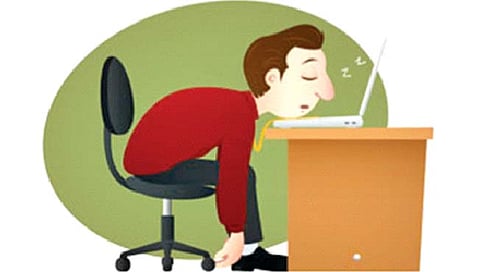 Lifestyle : दुपारी जेवल्यावर झोप का येते?