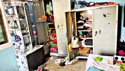 कागलमध्ये साडेसतरा लाखांच्या दागिन्यांसह अडीच लाखांची चोरी