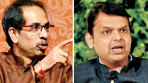 उद्धव-फडणवीस यांच्यात खणाखणी