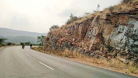 आंध्रातील खडकांमधून घेतला पृथ्वीच्या इतिहासाचा वेध