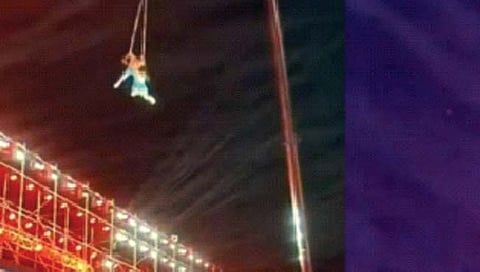 50 फुटांवर कसरती आणि गमावला जीव!