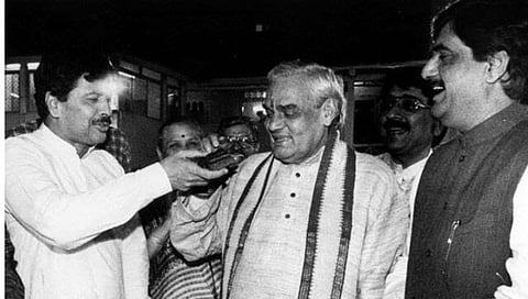 BJP Foundation Day : वाजपेयींचे स्मरण करत रोहित पवारांनी भाजपला दिल्या वर्धापन दिनाच्या शुभेच्छा, म्हणाले…