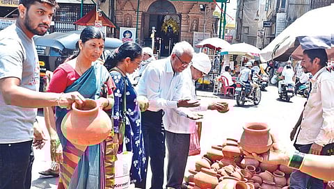 Akshay Tritiya: साडेतीन मुहूर्तापैकी एक असलेल्या अक्षय्य तृतीयेसाठी जय्यत तयारी