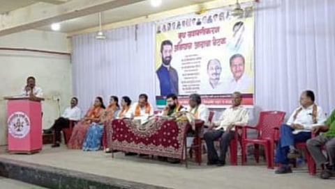 धुळे : बुथ सशक्तीकरण अभियान यशस्वी करा : प्रदेश महामंत्री विजय चौधरी