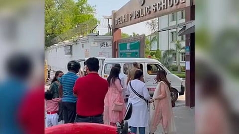 Bomb Threat By E-mail: दिल्लीतील शाळेला पुन्हा ‘ई-मेल’ द्वारे बॉम्बची धमकी