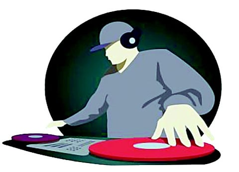 भिगवण : डीजे तालावर नाचताहेत दीड हजार, तर भोगताहेत 25 हजार