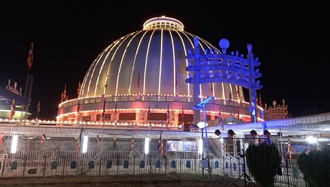 डॉ. बाबासाहेब आंबेडकर यांच्या जयंतीनिमित्त दीक्षाभूमीवर आकर्षक रोषणाई